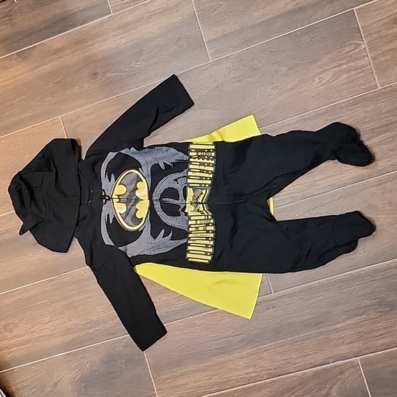 Batman Onesie - Picture 1 of 7